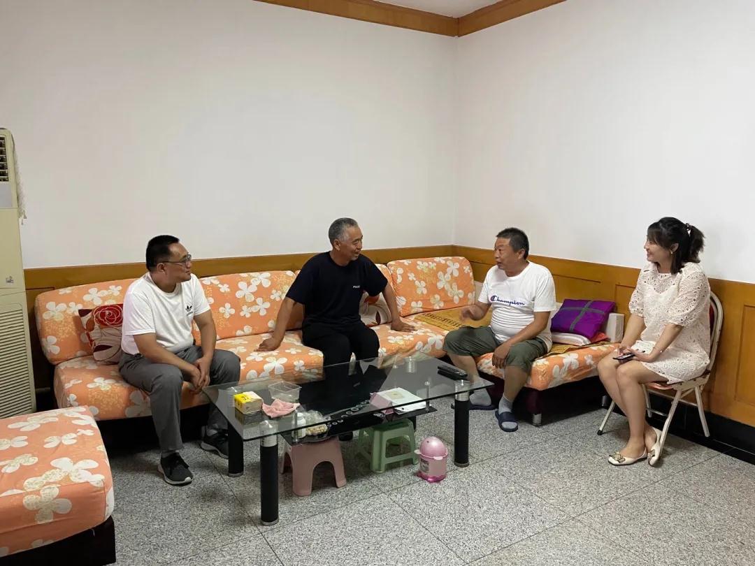 “七一”慰問(wèn)送祝福 真情關(guān)懷暖人心