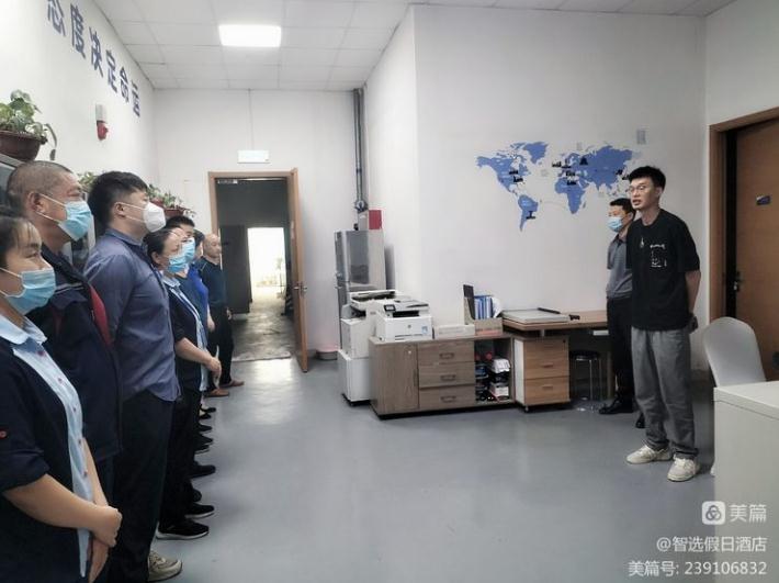 智選假日酒店開(kāi)展安全生產(chǎn)月消防演練活動(dòng)