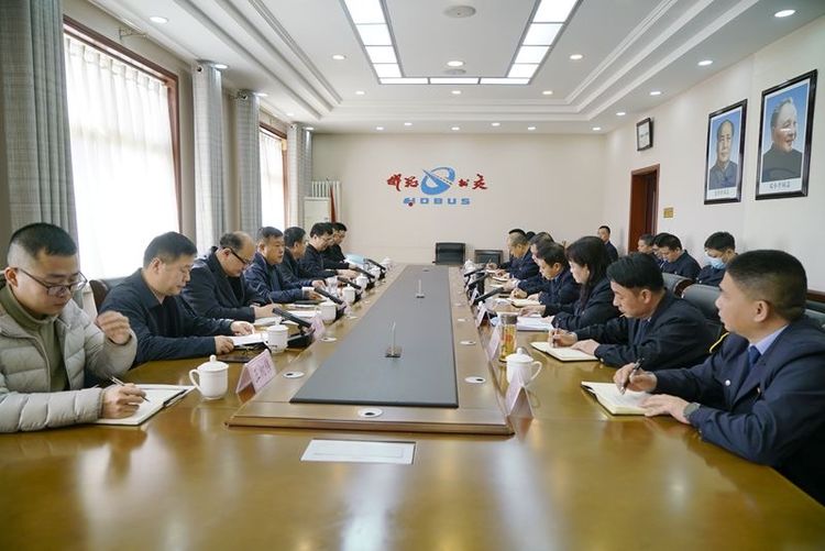 市交投集團黨委副書(shū)記、總經(jīng)理霍耀彬帶隊蒞臨邯鄲公交集團調研指導2023年工作