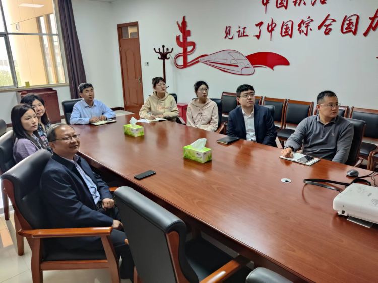 泄密隱患就在身邊 保密工作就在眼前｜鐵投公司組織觀(guān)看保密教育宣傳片